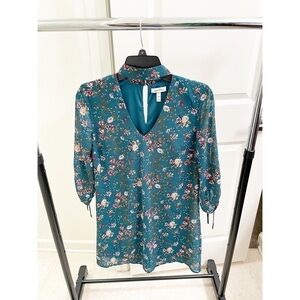 Speechless floral print 3/4 sleeve cut out dress